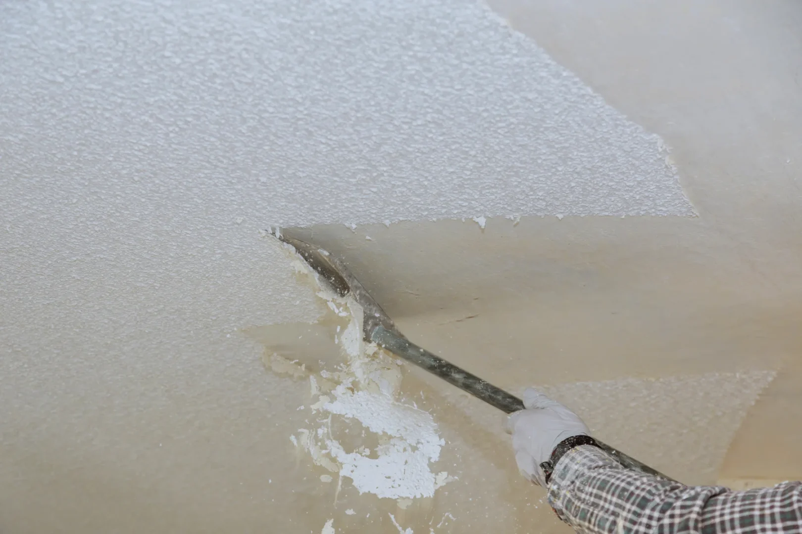 Professional and high quality popcorn ceiling removal